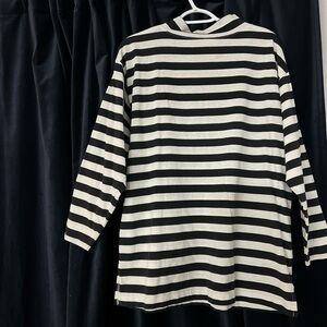 Black and White Striped Long Sleeve Top